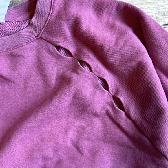 Nike - Cropped Sweatshirt - Picture 3 of 4